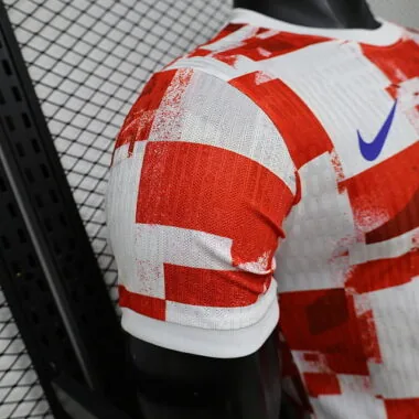 Equipación especial roja de Croacia para el Mundial de 2026, edición especial. Camiseta de fútbol barata al por mayor en Yupoo