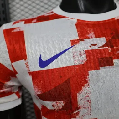 Equipación especial roja de Croacia para el Mundial de 2026, edición especial. Camiseta de fútbol barata al por mayor en Yupoo
