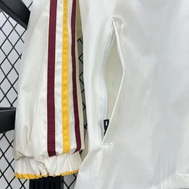 2026 España: chaquetas cortavientos, camisetas de fútbol baratas para el Mundial, venta al por mayor en Yupoo