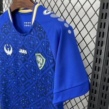 2025 Uzbekistan: maglia da casa, maglie da calcio economiche all'ingrosso su Yupoo