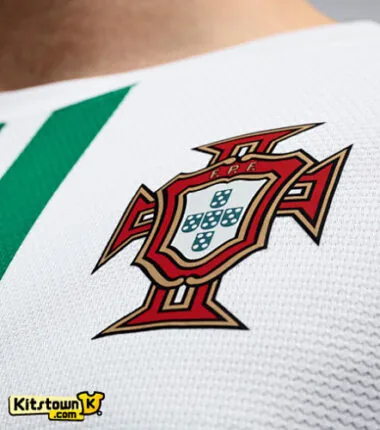 2012 Retro-spelersshirt Portugal uittenue met lange mouwen – goedkoop voetbalshirt groothandel Yupoo