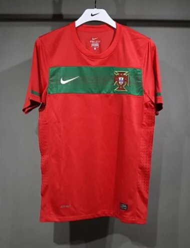 2010 Retro Player Portugal Home Kit Cheap Football Jersey Wholesale Yupoo