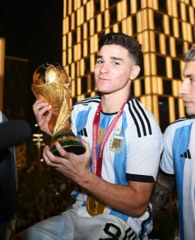 2022 Retro Player Argentina Home Kit With Three Stars Cheap Football Jersey Wholesale Yupoo