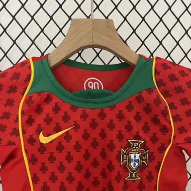 2004 Portugal Home Retro Kid Kits Youth Apparels AAAAJersey Wholesale Yupoo