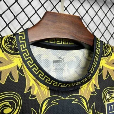 2022 Italië X Versace Black Gold Special Edition-set