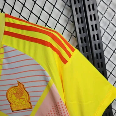 Equipamento amarelo de guarda-redes do México para 2024