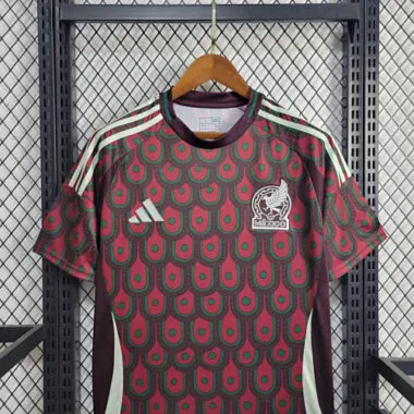 Equipamento de casa do México para 2024