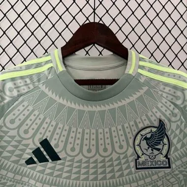 Yupoo, fornecedor da camisola do equipamento de deslocado da seleção do México para 2024