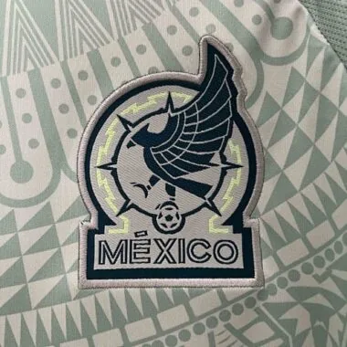 Yupoo, fornecedor da camisola do equipamento de deslocado da seleção do México para 2024