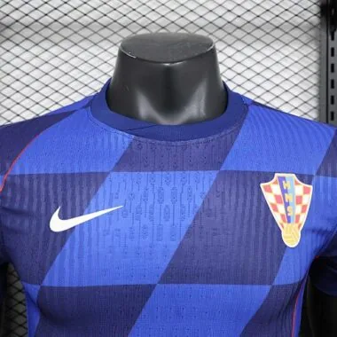 Camisa da Croácia para jogos fora de casa de 2024, versão de jogador – Fornecedor: Yupoo