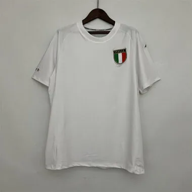 2000 Italy away white