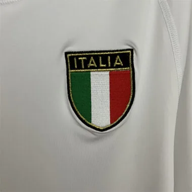 2000 Italy away white