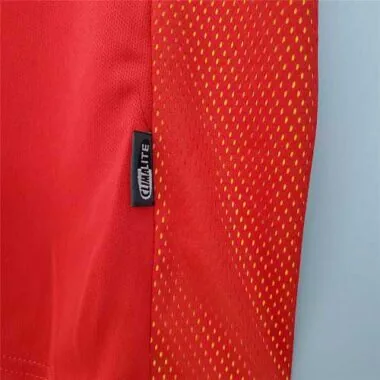 2002 Spain home red