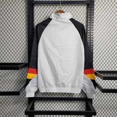 23-24 Windbreaker Germany
