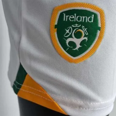 2022 Ireland home kids kit