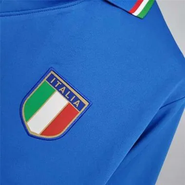 1982 Italy home