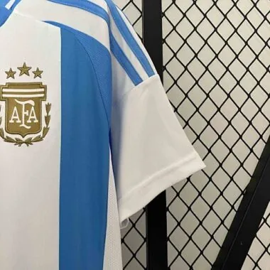 Equipamento de casa da Argentina para 2024