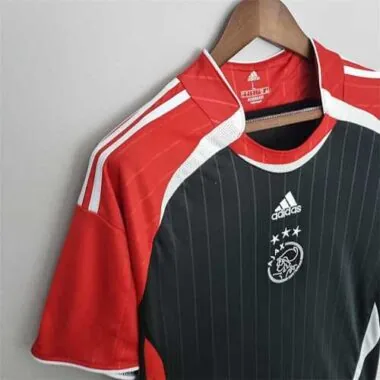 Equipamento pré-jogo do Ajax 22-23, preto