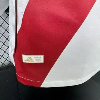 Maillot domicile River Plate à manches longues pour 25-26 joueurs, tailles S à 2XL – Maillots de foot pas chers en gros chez Yupoo
