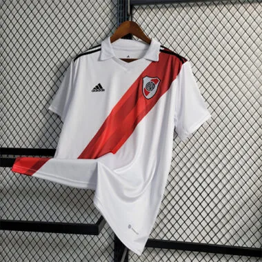 22-23 River Plate home