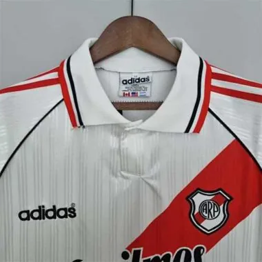 95-96 River Plate home