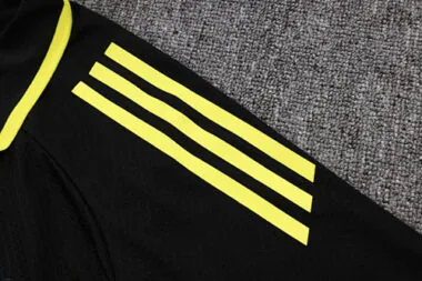 25-26 Manchester United Training Kits Polo Tracksuits Cheap Football Jersey Wholesale Yupoo