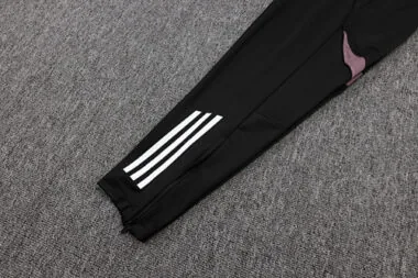 25-26 Manchester United Training Kits Polo Tracksuits Cheap Football Jersey Wholesale Yupoo