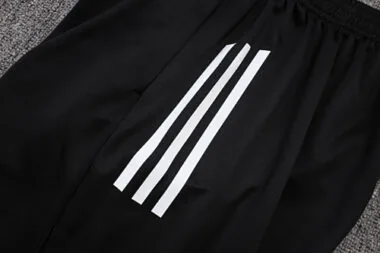 25-26 Manchester United Sleeveless Training Kits Tracksuits Cheap Football Jersey Wholesale Yupoo