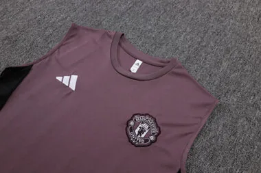 25-26 Manchester United Sleeveless Training Kits Tracksuits Cheap Football Jersey Wholesale Yupoo