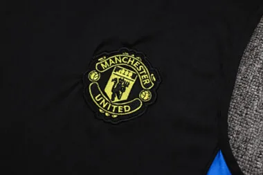25-26 Manchester United Sleeveless Training Kits Tracksuits Cheap Football Jersey Wholesale Yupoo