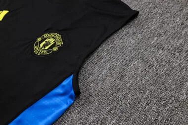 25-26 Manchester United Sleeveless Training Kits Tracksuits Cheap Football Jersey Wholesale Yupoo