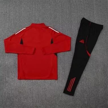 25-26 Divise da allenamento rosse del Manchester United, tute lunghe, maglie da calcio economiche, vendita all'ingrosso su Yupoo