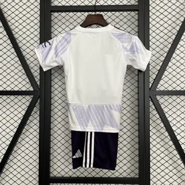 Equipación de visitante del Manchester United para niños, tallas 25-26. Camiseta de fútbol barata al por mayor en Yupoo