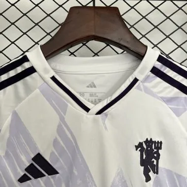 Equipación de visitante del Manchester United para niños, tallas 25-26. Camiseta de fútbol barata al por mayor en Yupoo
