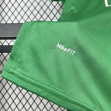 07-08 Manchester United Retro Green Goalkeeper Kit Cheap Football Jersey Wholesale Yupoo