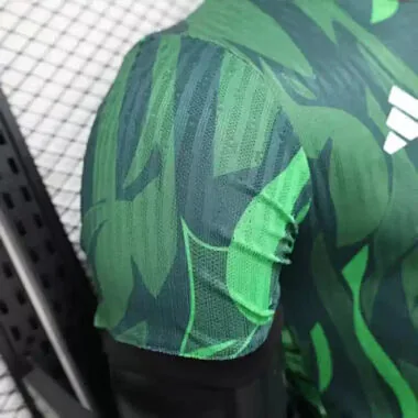25-26 Players Liverpool Green Special Edition Kit Cheap Football Jersey Wholesale Yupoo