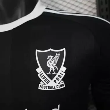 25-26 Players Liverpool Black Goalkeeper Kit Cheap Football Jersey Wholesale Yupoo