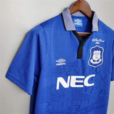 94-95 Everton thuis