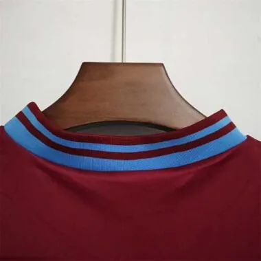 93-95 West ham home with patch and fonts