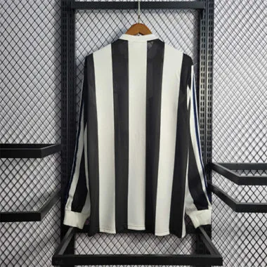 95-97 Newcastle thuisshirt met lange mouwen