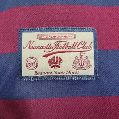 95-96 Newcastle (uit) 3