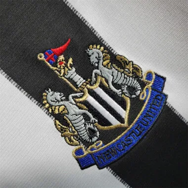00-01 Newcastle home