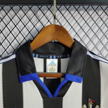 00-01 Newcastle home
