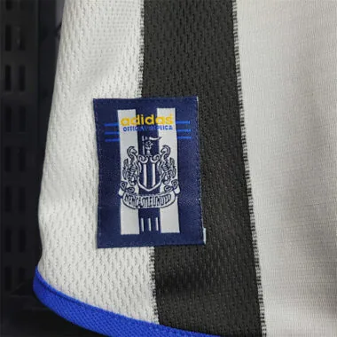 00-01 Newcastle home