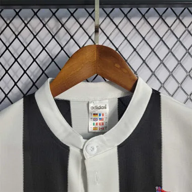 97-99 Newcastle in casa