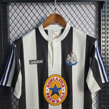 97-99 Newcastle in casa