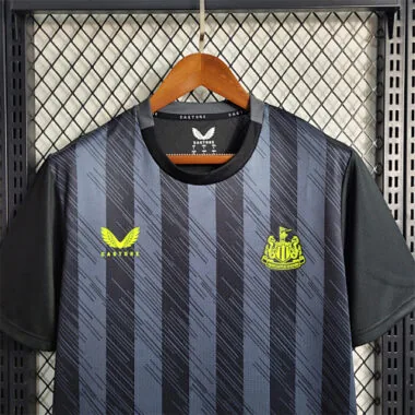 23–24 Newcastle Trainingsanzug, Größe S–XXL