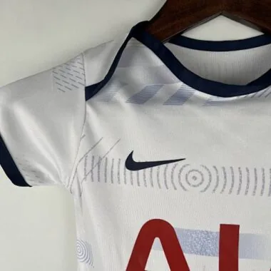 23-24 Tottenham baby home size 9-12 best soccer jersey