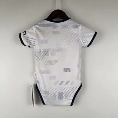 23-24 Tottenham baby home size 9-12 best soccer jersey