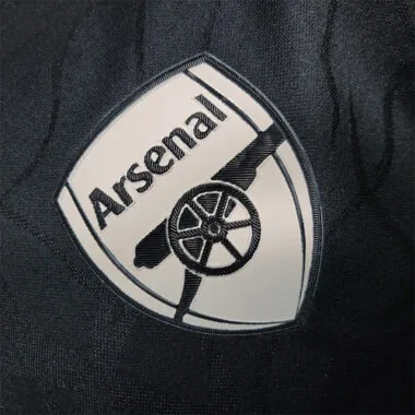 23-24 Arsenal co-branded player version
